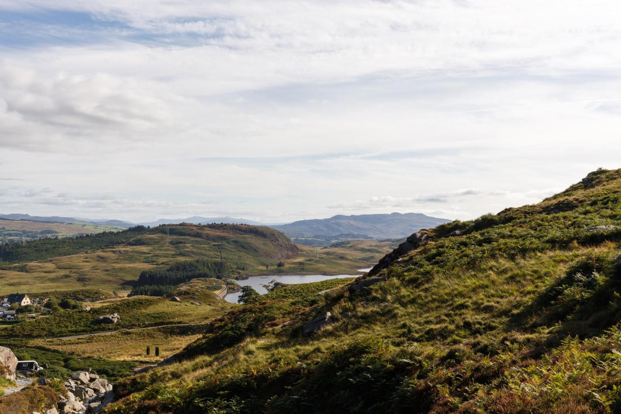 Cosy, 2-bedroom Snowdonia Mountain Retreat *